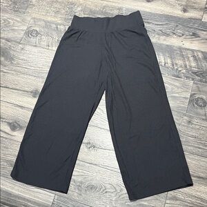 Abercrombie & Fitch Black Cropped Wide Leg Pants